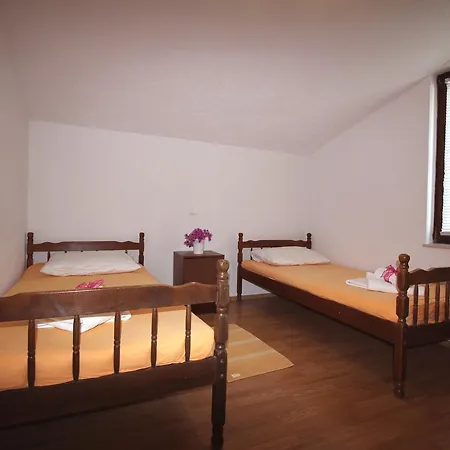 Pisak 12545c Apartamento